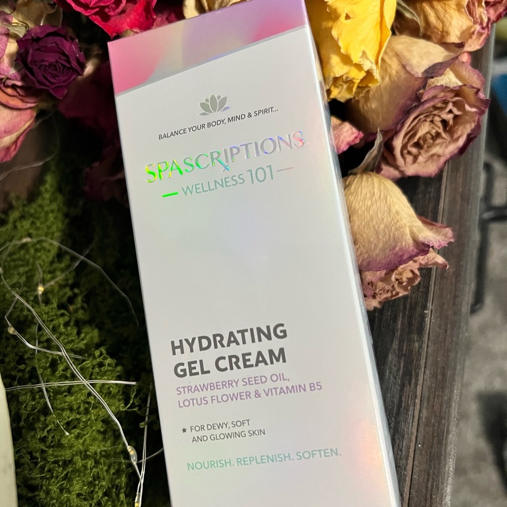 Hydrating Gel Cream - White